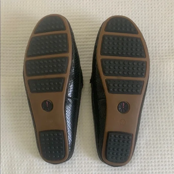 NWOT Isaac Mizrahi Black Flats with Textured Leather. - Picture 4 of 7